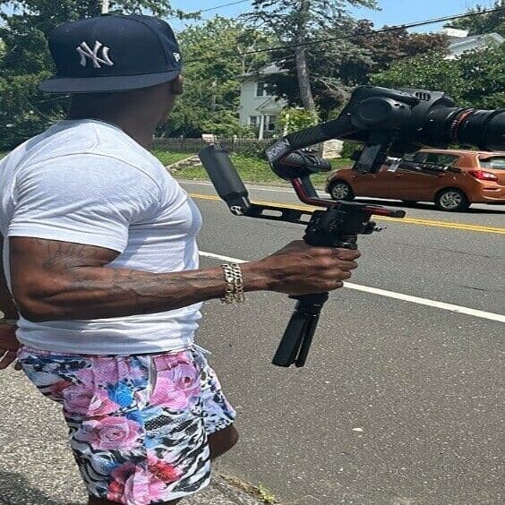 Dumas Holding Camera